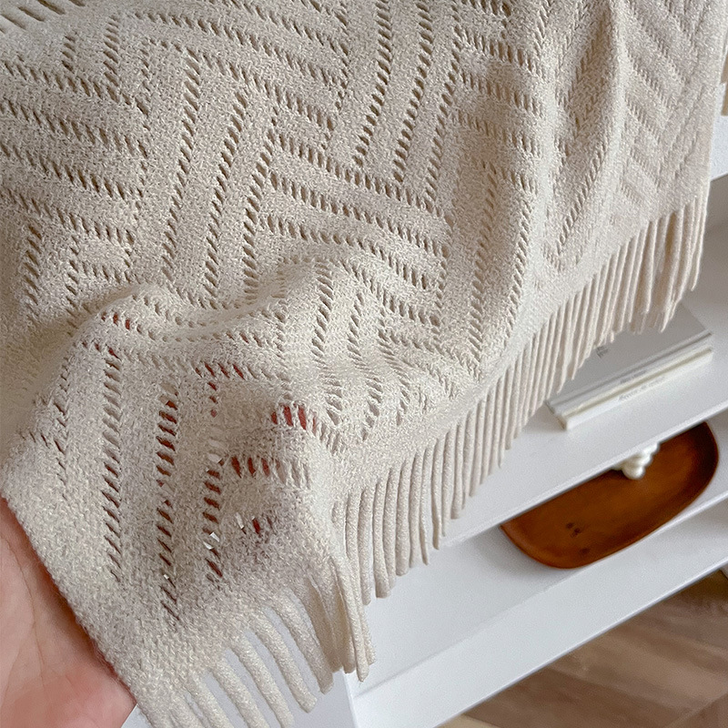 Cotton, Polyester Material Solid Color Pattern Winter Season Women's Elegant Simple Style Solid Color Cotton Polyester Tassel Shawl