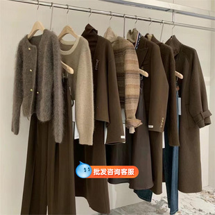 Autumn and Winter Sweaters, Sweatshirts, Tops, Brand Clearance Discounts, Women's Clothing, Miscellaneous Styles, Tail Stock Wholesale Supply