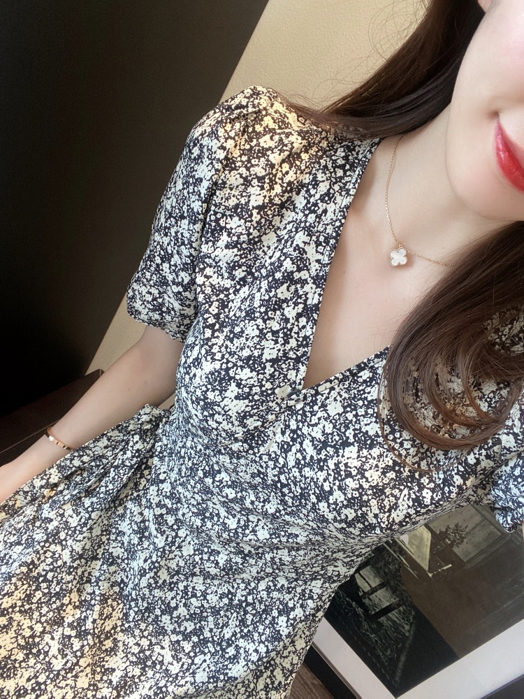 Women's French Retro Chiffon Floral Dress Image 6