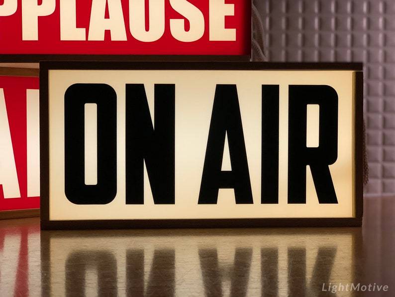 블랙 프레임 블랙 단어