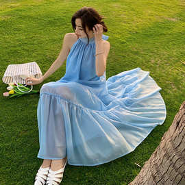 西双版纳度假蓝色无袖连衣裙韩版宽松显瘦2023年新款气质温柔裙子