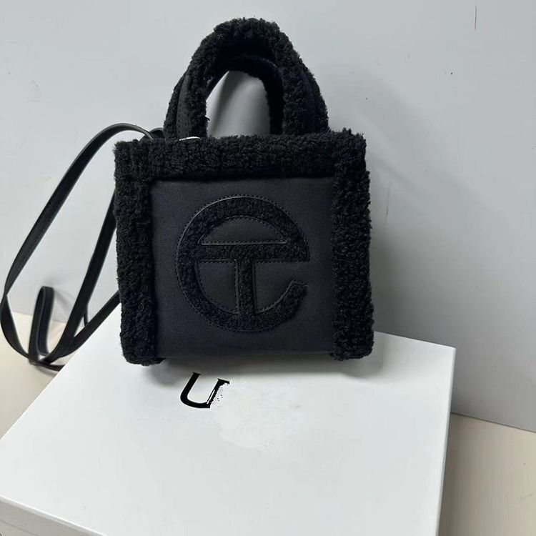 Co-Branded Plush Bag Autumn and Winter New Lamb Wool Small Square Bag Crossbody Tote Bag Co-Branded Plush Bag Autumn and Winter New Lamb Wool Small Square Bag Crossbody Tote Bag