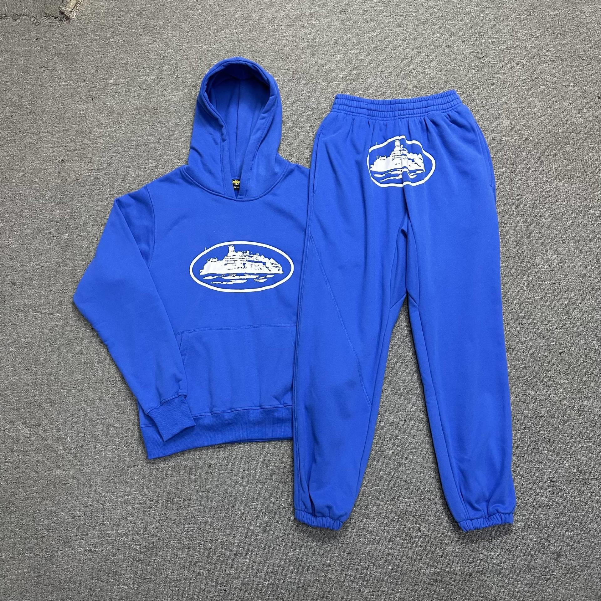555 color blue suit 810