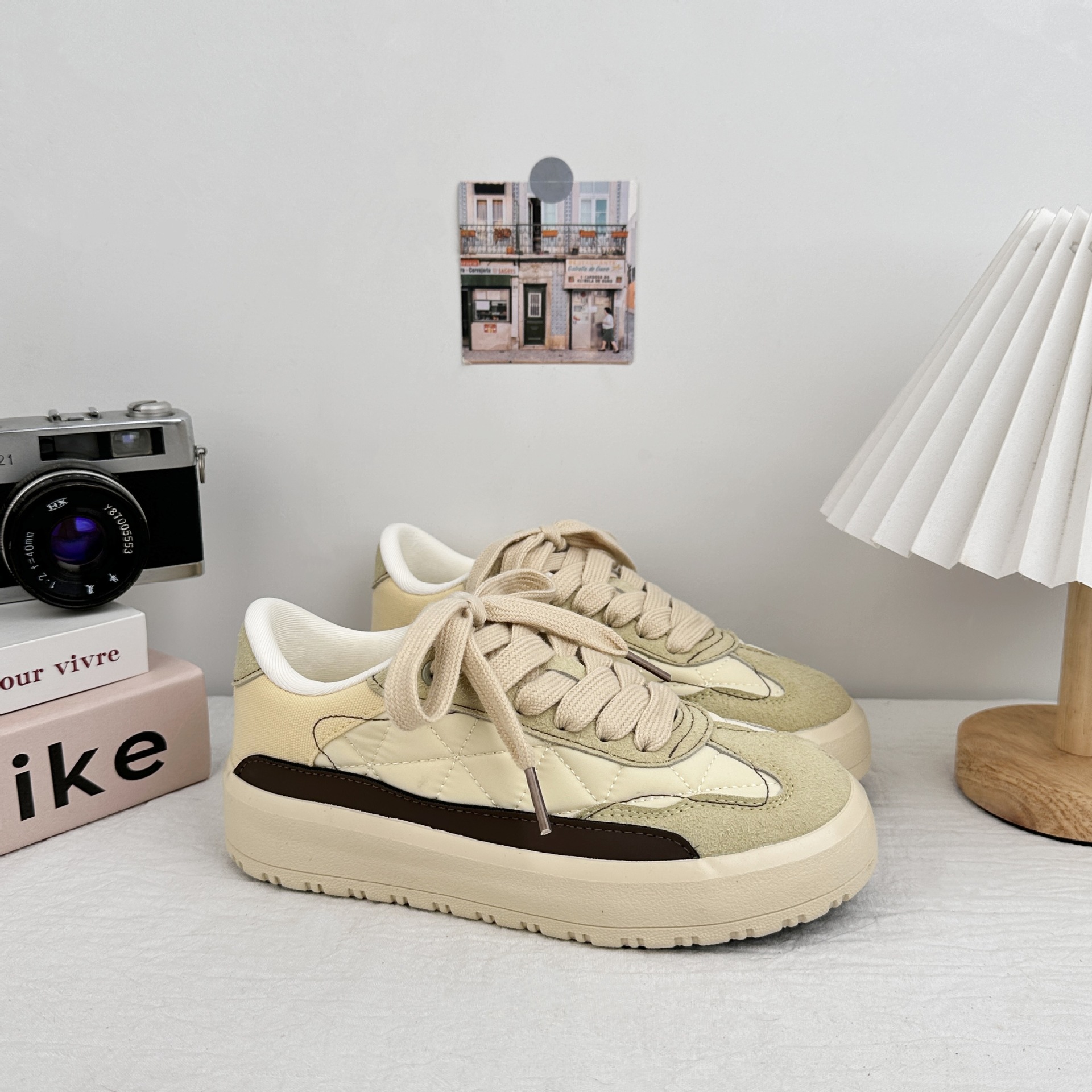 YUANBO nicho diseño de zapatos de skate para mujeres 2025 verano nuevos zapatos de entrenamiento de alta altura de base gruesa zapatos deportivos casuales