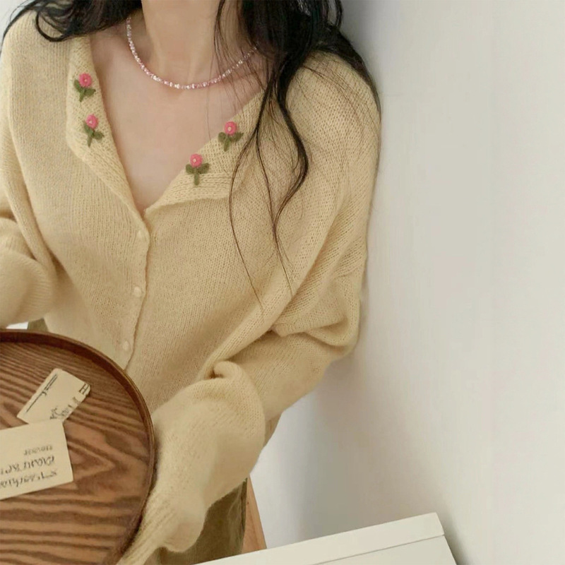 Dopamine Yellow Flower Design Long-Sleeved Knitted Cardigan for Women 2025 New Early Autumn Atmosphere Wear Top