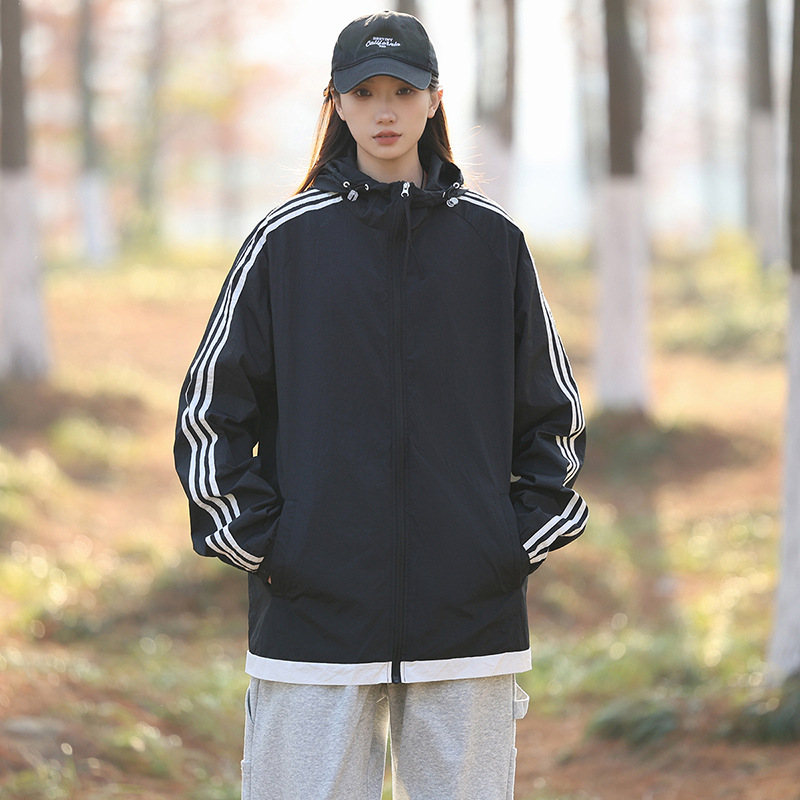 Fábrica de montaña ropa de protección solar para mujeres de verano nuevo anti-UV manga larga chaqueta con capuchón ligera delgada hombre 7706