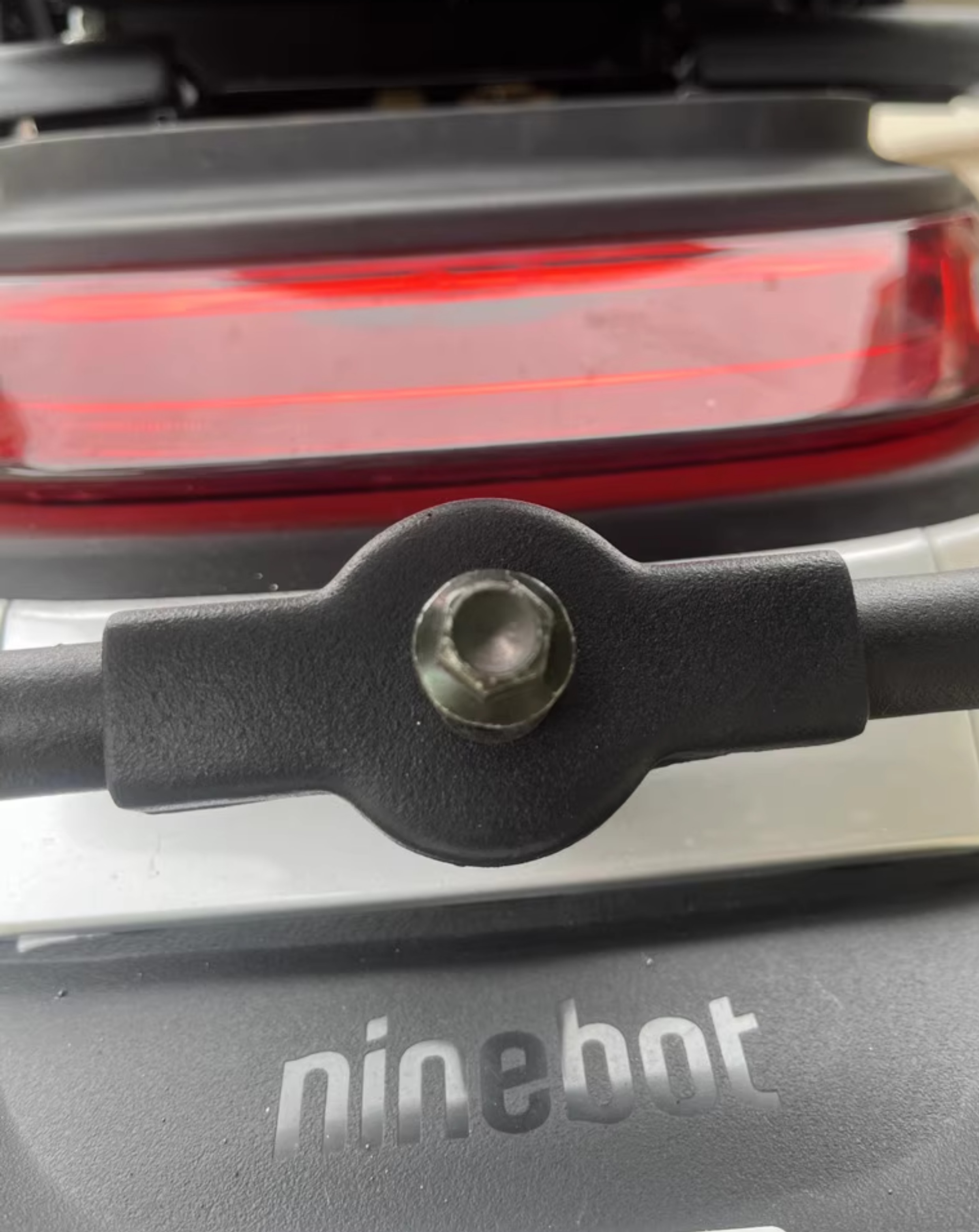 Suitable for Ninebot M5 electric scooter M3/M80C/85C/M95C rear trunk N70/N80N90C rear rack