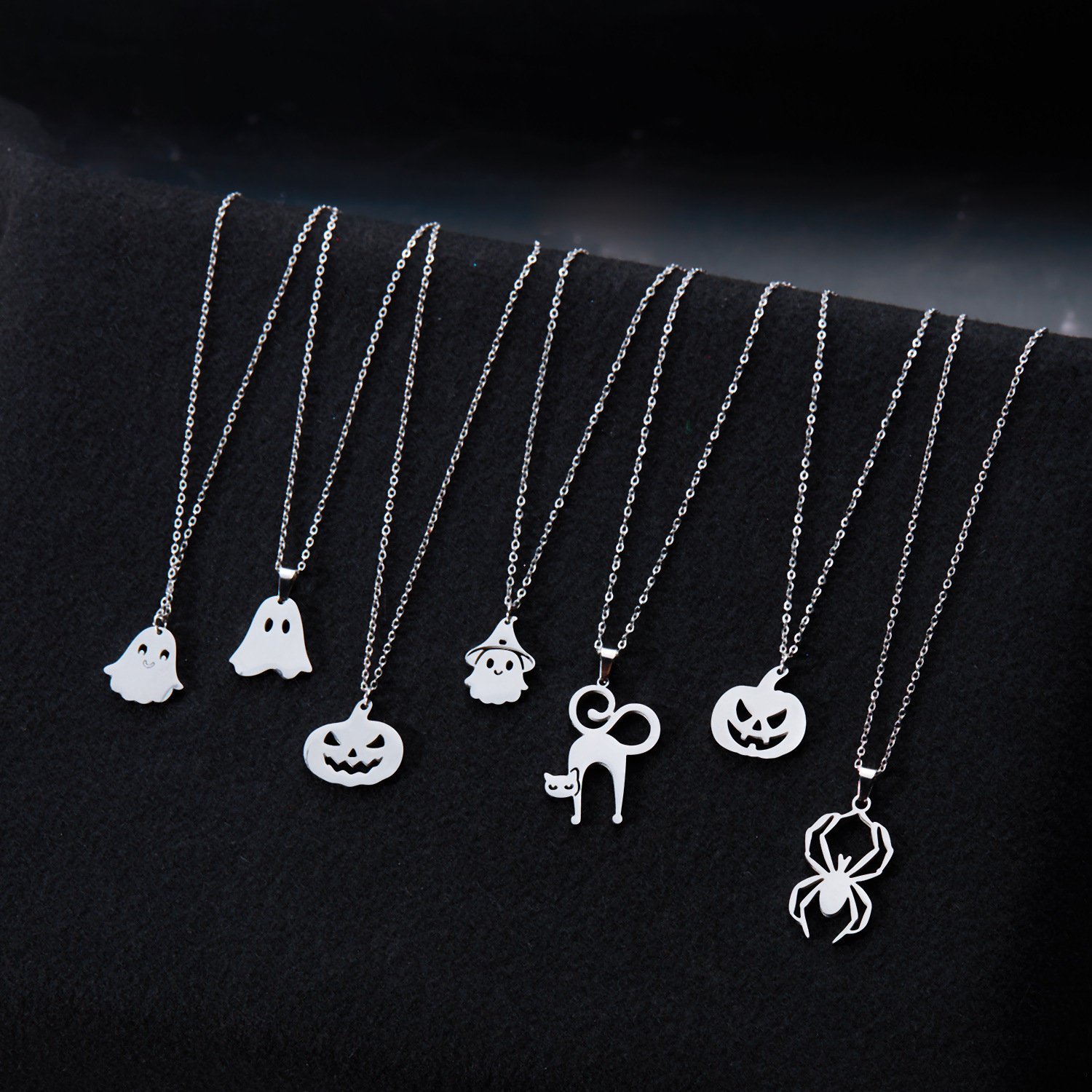 Halloween Elements Titanium Steel Necklace Pumpkin Head Ghost Jewelry Pendant Personality All-match Witch Choker_voghion.com