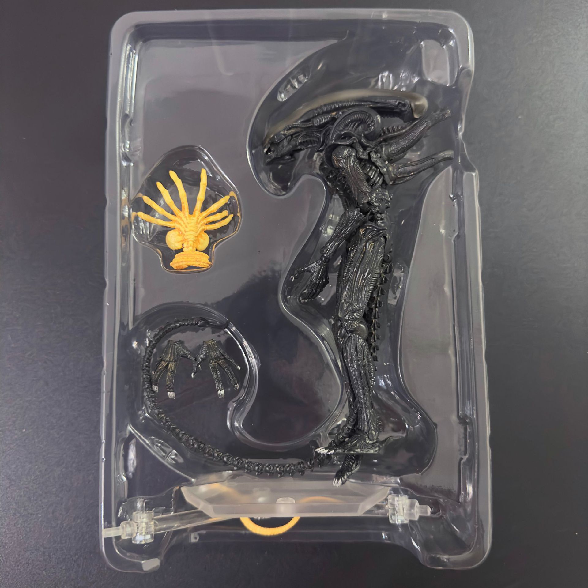 Figma SP - 108 Alien Handmade Alien Bamboo Valley Takashiver caja móvil modelo de juguete adornos