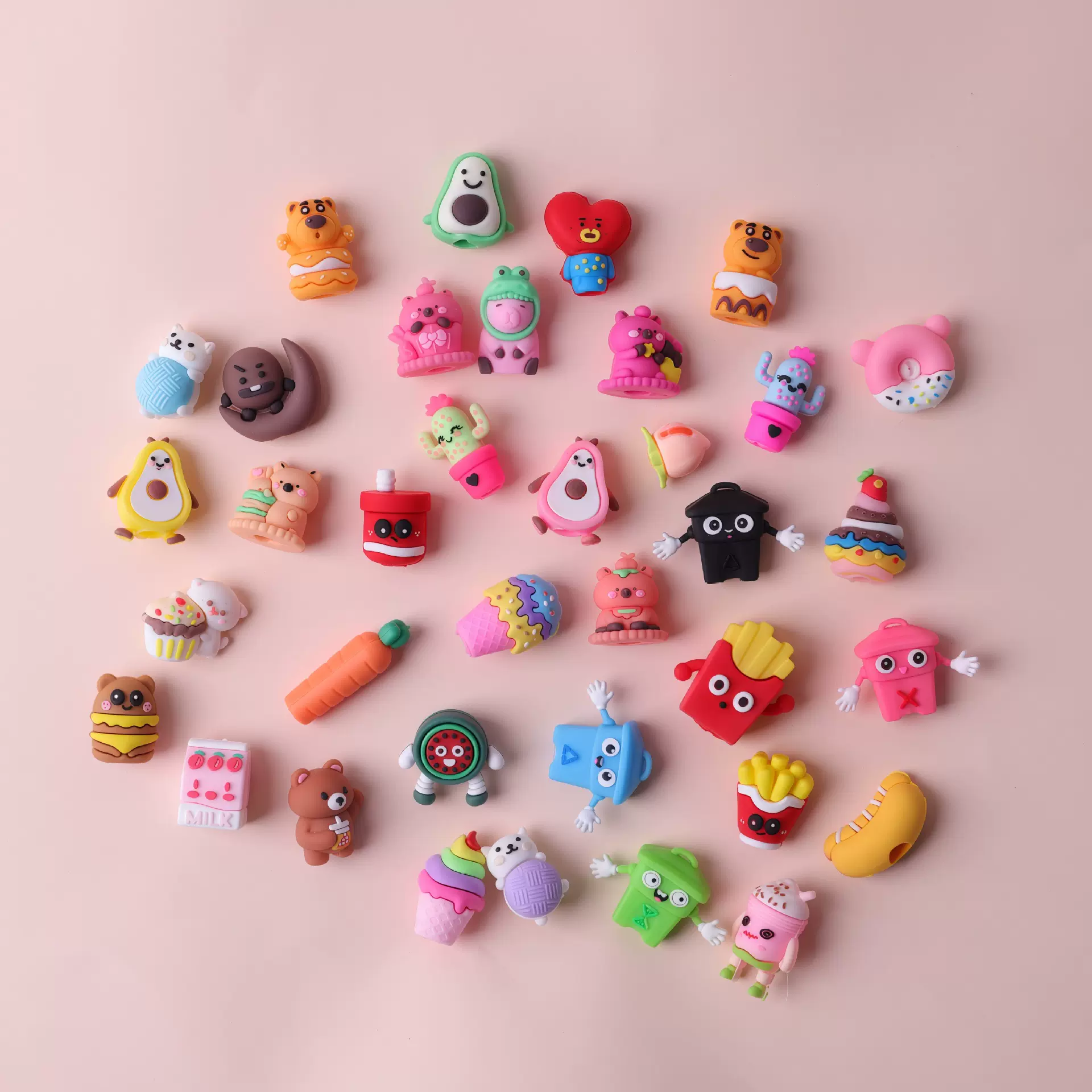 天旗批发装饰笔配件卡通笔帽可爱pvc公仔现货中性笔现货跨境热销