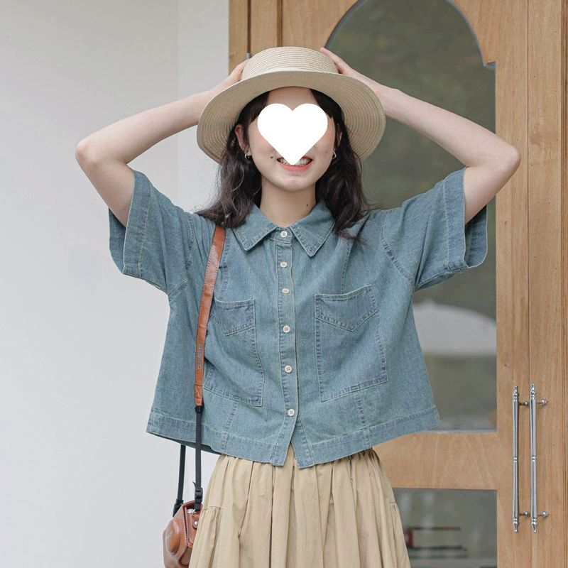 Женская рубашка в стиле ретро Гонконг, простая, литературная, повседневная, джинсовая, с коротким рукавом, летняя новинка 2025 года, свободного кроя, стройнящая, кардиган
