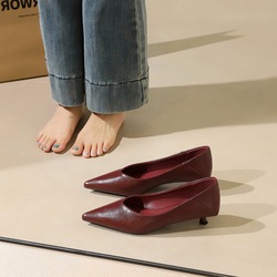 2399 Retro style professional work commuting with fine heels, standing for a long time without getting tired, foot pedaling, casual and versatile pointed single shoes for women