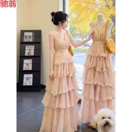 T8Y度假风V领吊带蛋糕连衣裙女2026夏季新款设计感收腰显瘦浪漫长