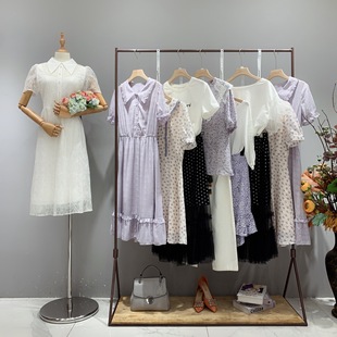 Clearance of Women's Clothing at the End of the Season, Summer Brand Discount Women's Clothing, Miscellaneous Items, Physical Live Broadcast, Wholesale Supply