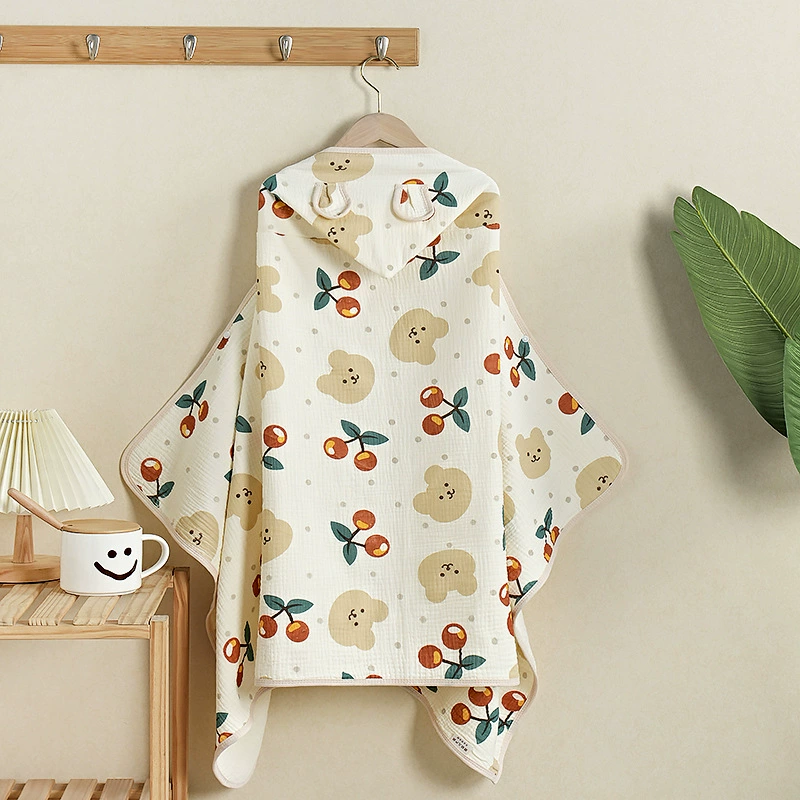 Четырехслойное детское полотенце с капюшоном