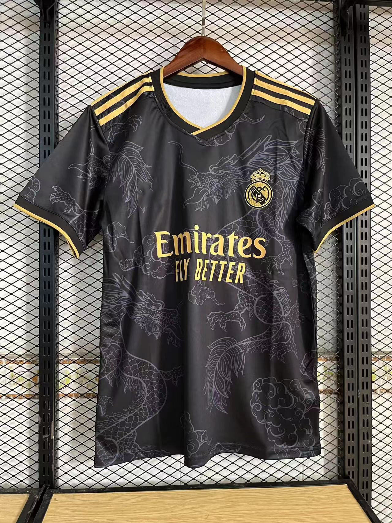 Venta al por mayor 23-24 Real Madrid Jersey N ° 5 Bellingham N ° 7 Vinius adultos niños traje de uniforme de fútbol