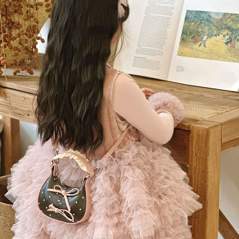 Hermoso arco ondulado bolso para niños, mini bolso para hombres y mujeres, otoño y invierno esmaltado bolso para niñas