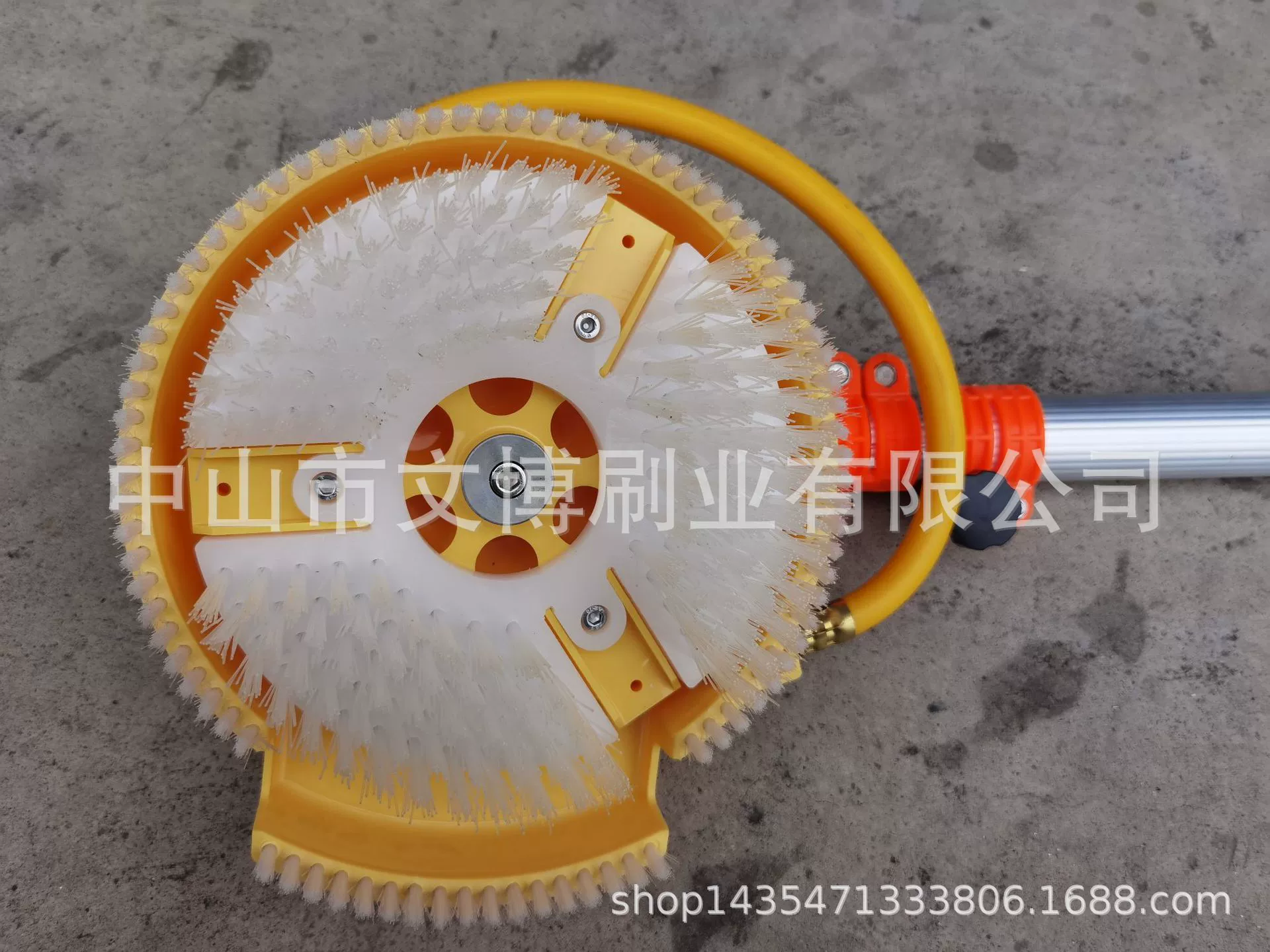 Xinwenbo Water-powered Pneumatic Exterior Wall Billboard Greenhouse Cleaning Photovoltaic Panel Cleaning Machine Cleaning