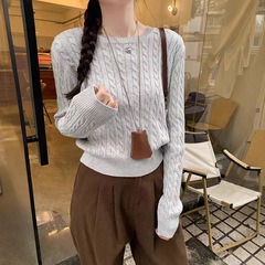 早秋韩系松弛感麻花套头圆领毛衣女时尚简约设计百搭纯色上衣ins