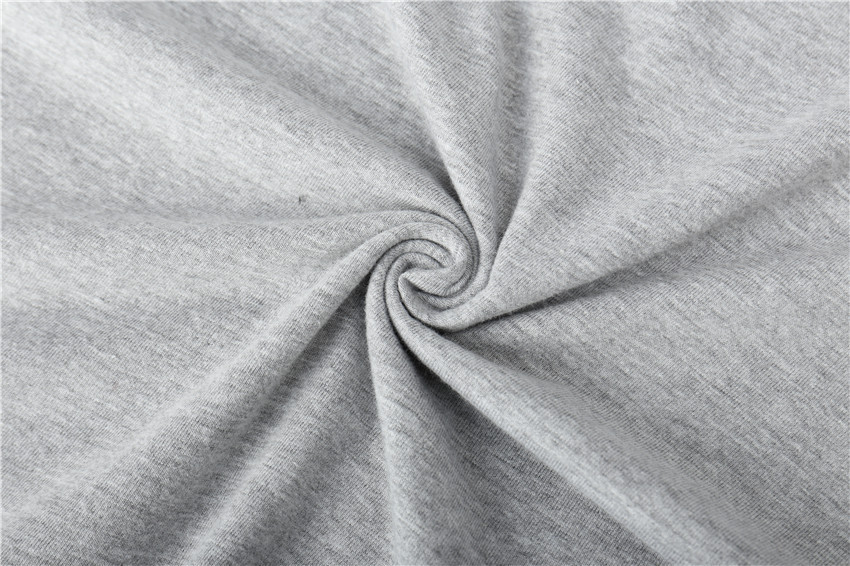 4596693995_252201860