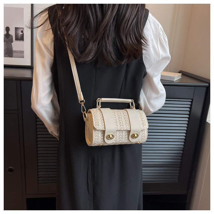 Women's Small Straw Color Block Streetwear Square Flip Cover Crossbody Bag display picture 3