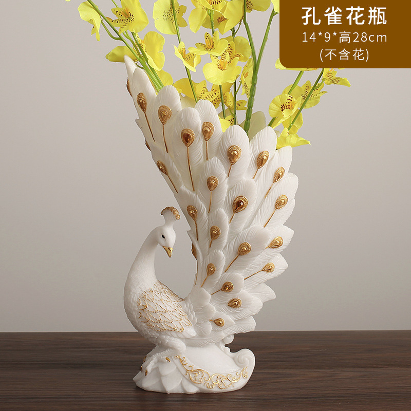 リビングルームの置物は軽くて豪華で高級な雰囲気のお酒棚の装飾品です。