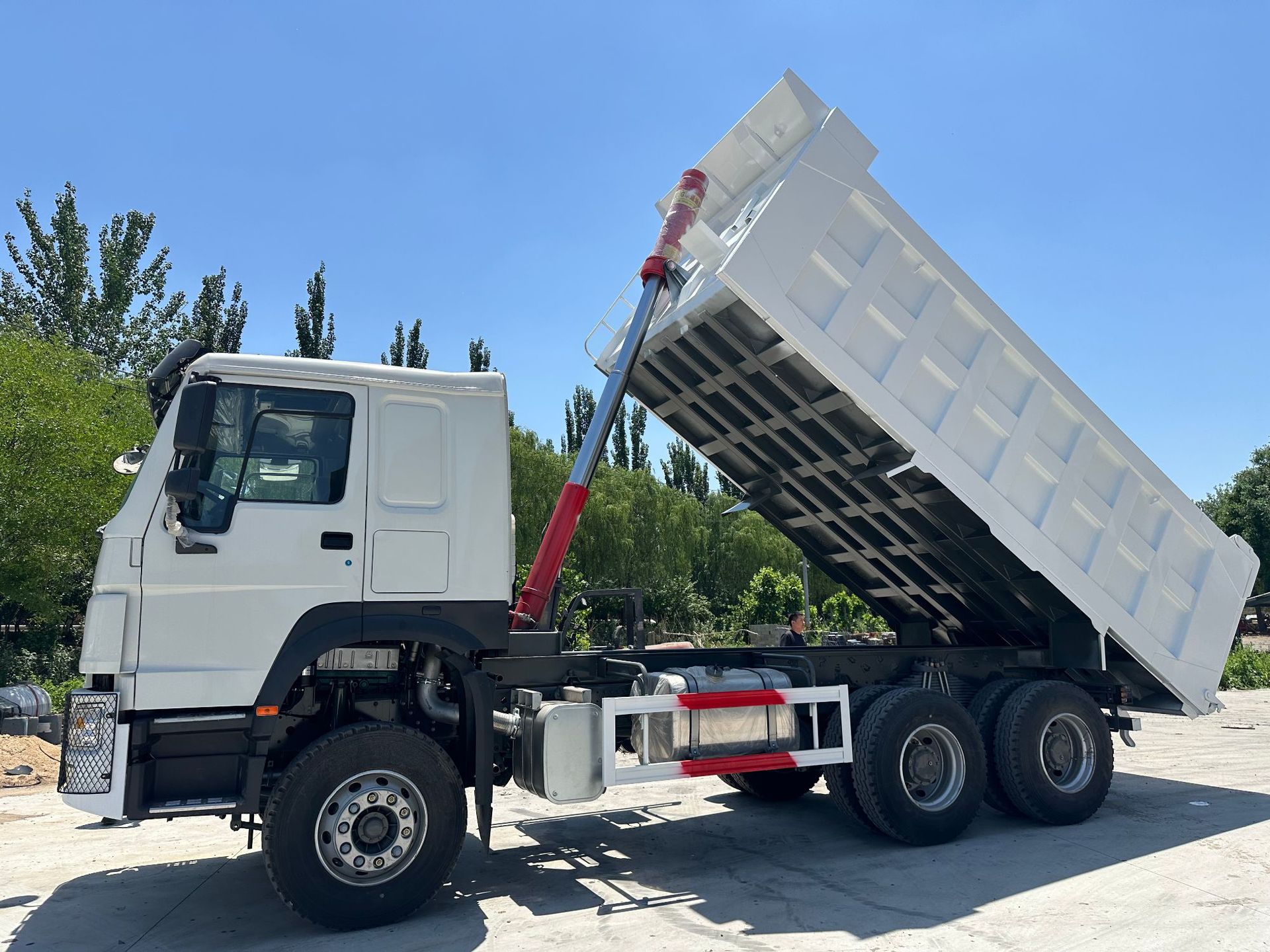 Howo 371-Horsepower 6X4 Dump Truck Engineering Dump Truck Howo Factory Exports Large Quantities to the African Market 50 Tons