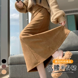 女式针织衫;毛衣;半身裙