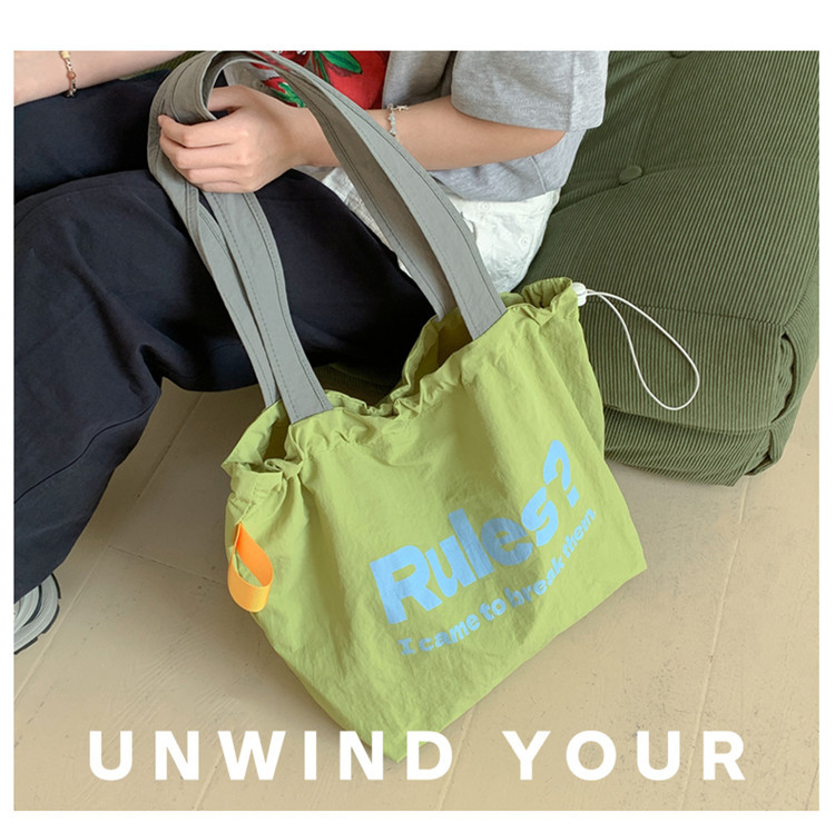 Fashionable and simple letter print large-capacity tote bag 2025 new style contrasting color versatile drawstring pleated single-shoulder bag Specification drawing