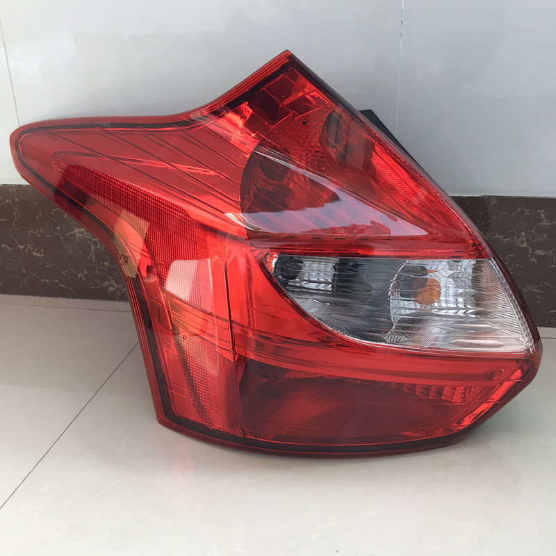 Suitable for Ford 12-18 new Focus tail light cover Focus rear tail light housing hatchback rear tail light assembly
