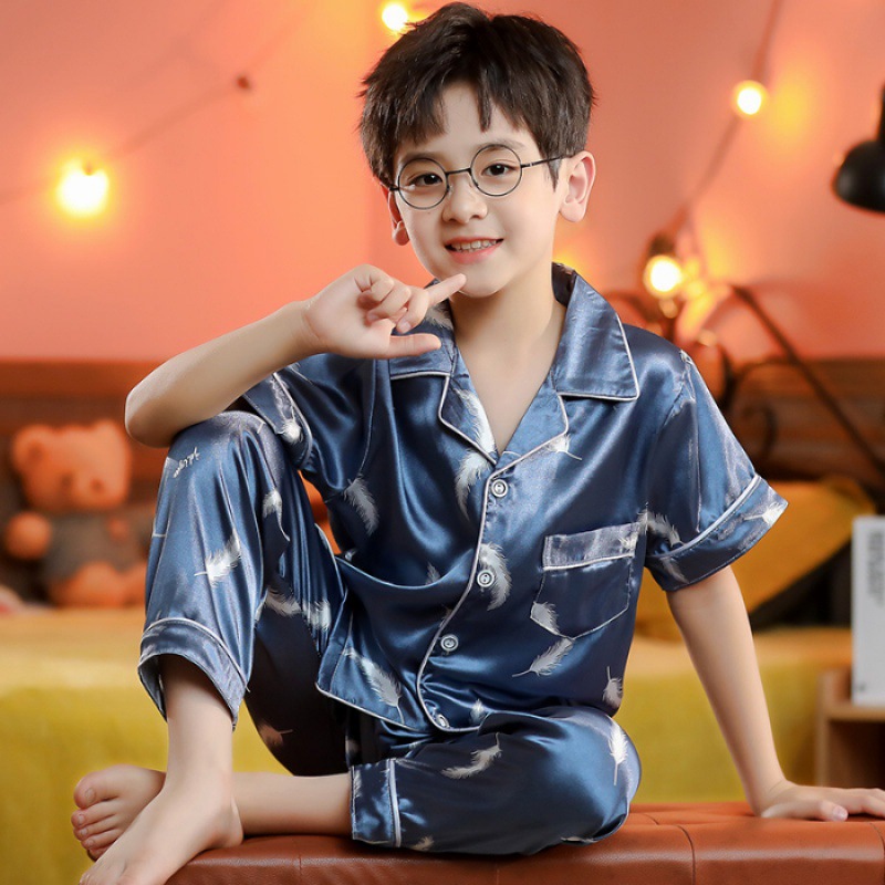 1107 # 파란색과 흰색 깃털