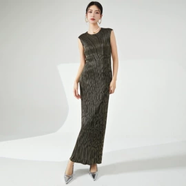 连衣裙;女式T恤;时尚休闲套装