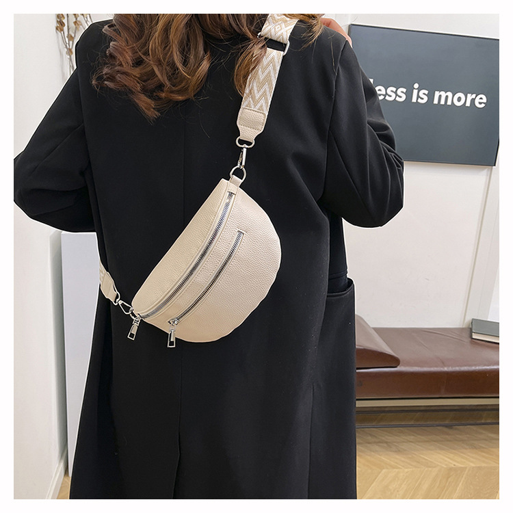 Women's Streetwear Solid Color Pu Leather Waist Bags display picture 22