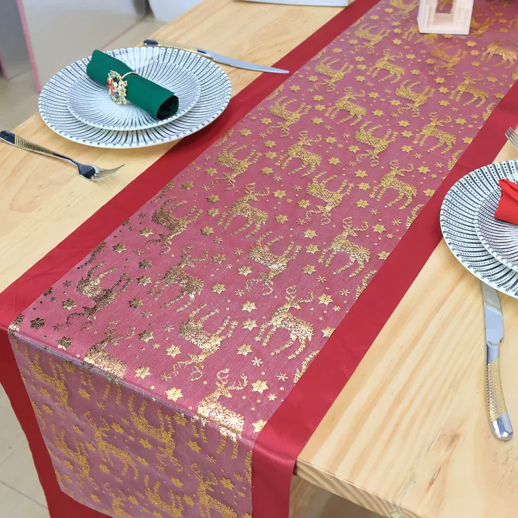 厂家新款圣诞烫金桌旗麋鹿雪花薄纱桌布节日聚餐家用餐桌装饰桌旗