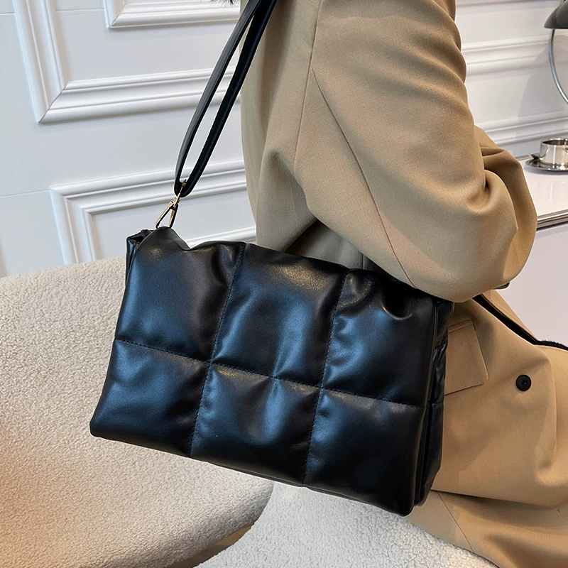 Summer shoulder bag, capacious one-shoulder bag, 2023 collection