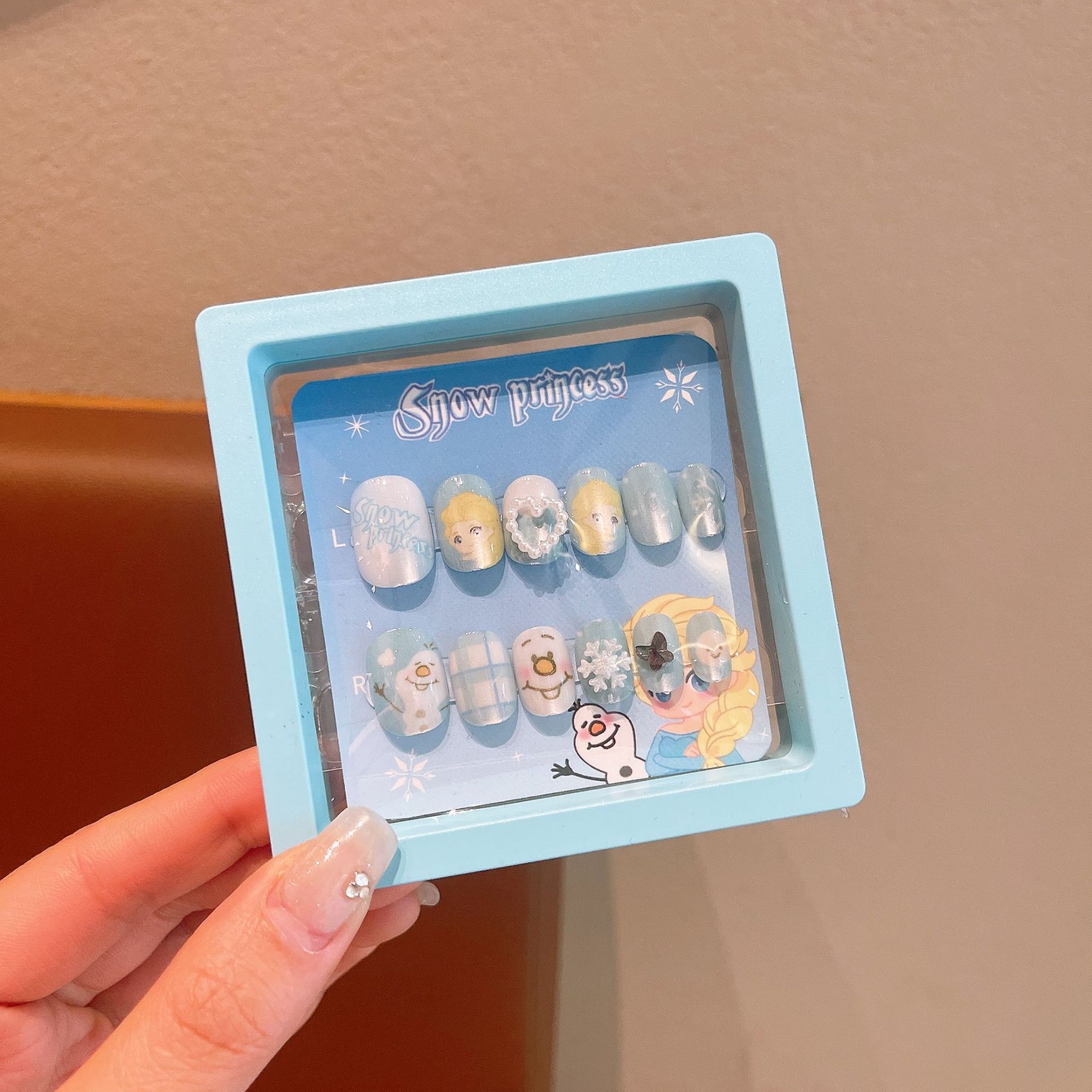 Rain Spirit Sanrio parches de manicura desmontables para niños Kulomi chicas usan pegatinas de uñas al por mayor