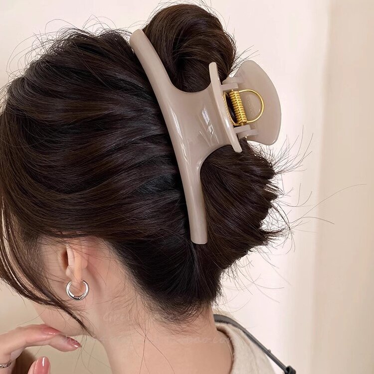 Extra-Large 15cm Hair Clip for Women with Thick Hair, 2026 New Model, Simple Large Size, High-End Feel, Hairpin for the Back of the Head, Shark Clip 4