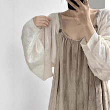 蝙蝠袖冰丝防晒开衫薄款女夏季配吊带裙外搭空调罩衫短款披肩上衣