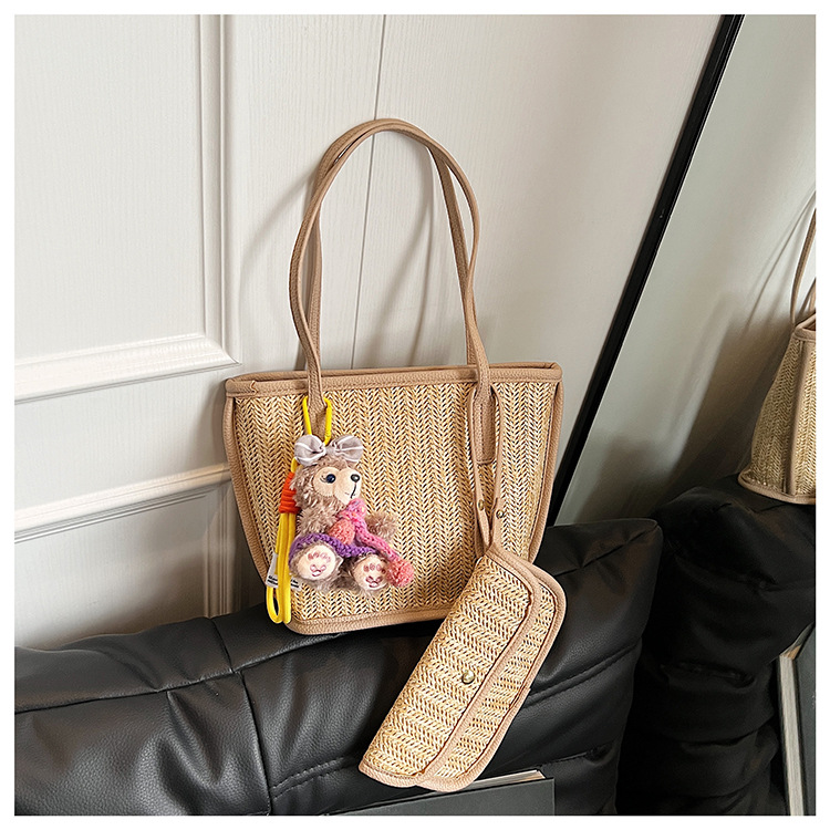 Bolso de gran capacidad para mujer 2025 verano nueva moda tejida bolso de axila de un solo hombro bolso de viaje casual image 13