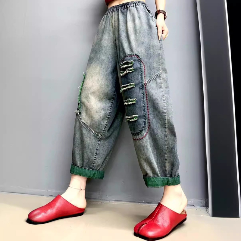 レトロな水洗いをして、古い毛の縁に布のお父さんのズボンの女性の大きいサイズを貼って、ゆったりとした肉を隠しています。|undefined