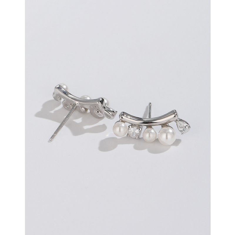 Luz de lujo nicho de alto grado temperamento pendientes 2023 nuevos pendientes de diseño Pendientes de perlas de plata esterlina 925 para mujer