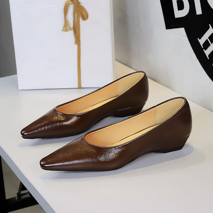 3683-20 slope single order shoes for women, pointed toe shallow mouth grandmother shoes, versatile Hepburn low heel commuting professional work floating shoes