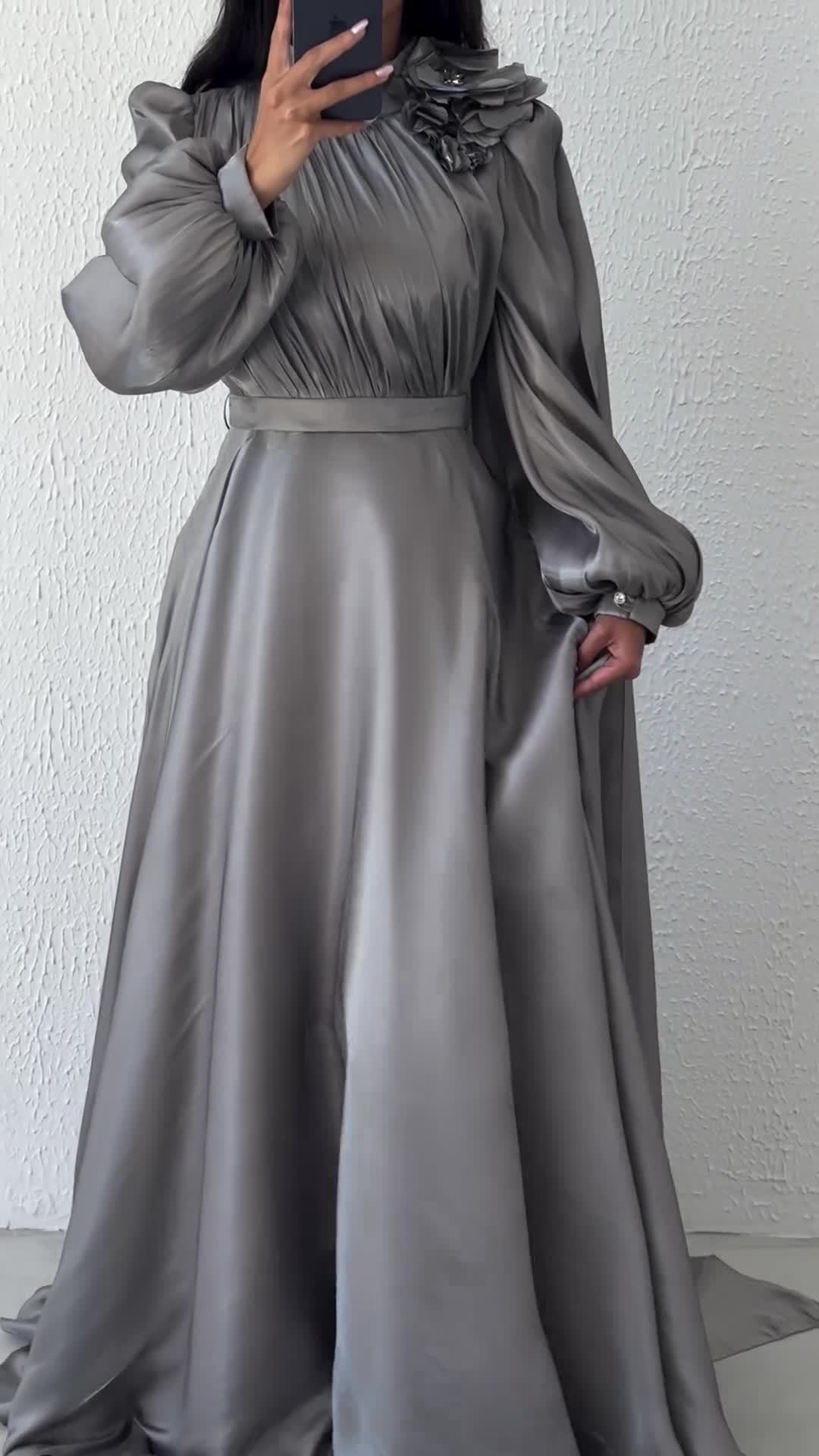 Elegant Women's Long Dress With Irregular Shawl For Evening Wear_voghion.com