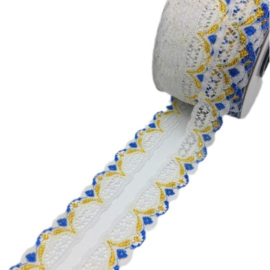 Mayorista de encaje de oro de color 3 cm de ancho de encaje hueco ropa gorras cortinas decoración de tela