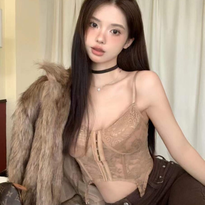Internet celebrity style hot girl lace back strap back women's design sense niche with chest pure desire style sexy inner top Internet celebrity style hot girl lace back strap back women's design sense niche with chest pure desire style sexy inner top