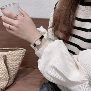 ����С�ɼ���С���PŮʿ�ֱ�Ů��ʽ��Ů�W���hС�����ֵ�V�����