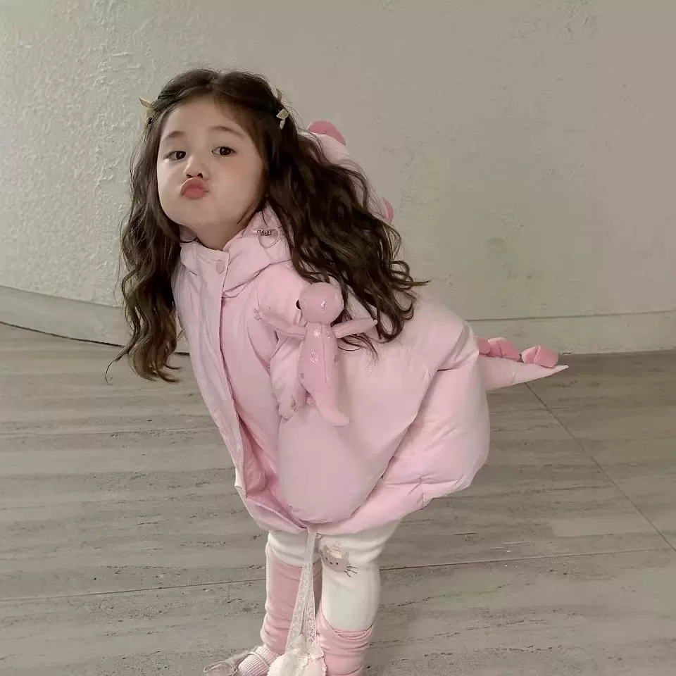 2024韩版新款男童女童款羽绒服小童宝宝肩膀卡通恐龙造型棉衣外套