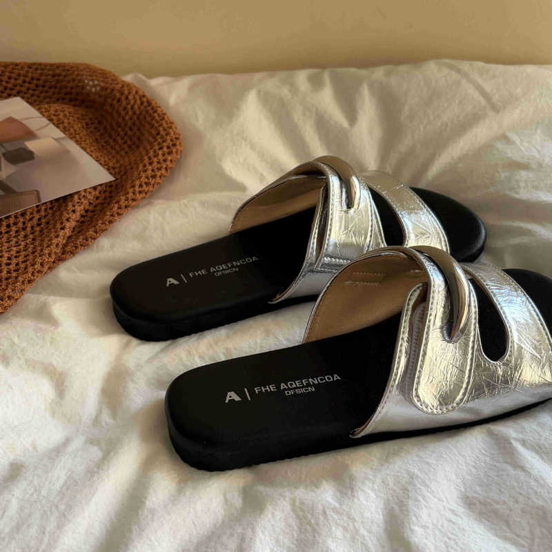 Unique Flat Fairy-Style Soft-Soled Slippers for Summer, Non-Slip, Fashionable and Versatile for Women, Suitable for Wearing with Skirts