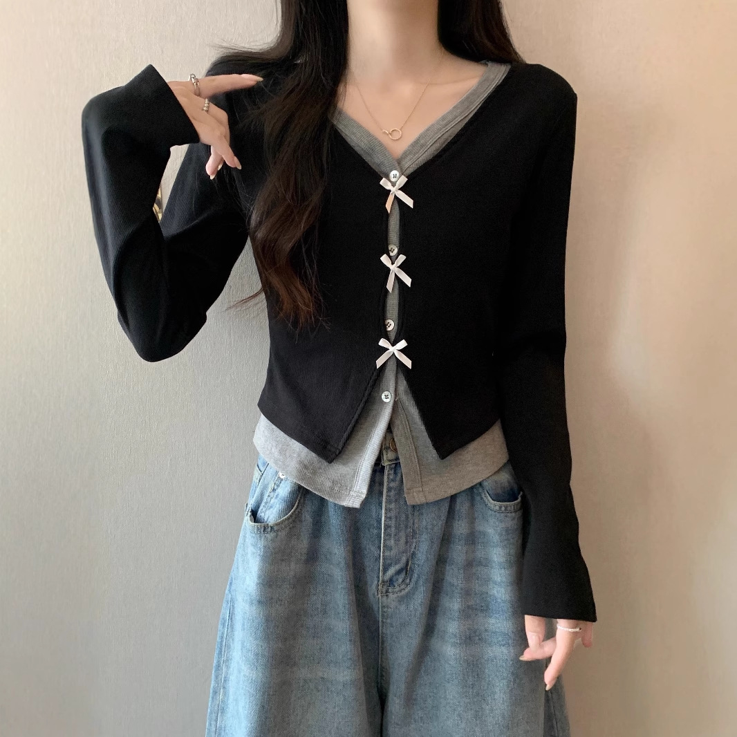 플러스 사이즈 통통한 MM2024 초가을 새로운 프랑스 디자인 활 니트 셔츠 블랙 가짜 2 피스 긴팔 탑