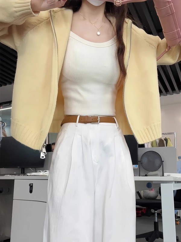 奶黄色针织衫韩系慵懒风毛衣女款2025新款秋季软糯穿搭高级感上衣|undefined